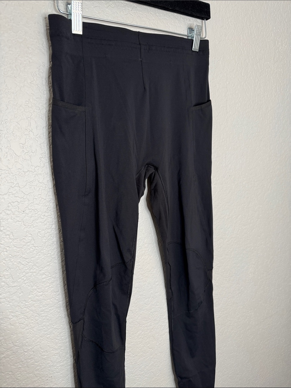 Lululemon Men’s Surge Tights Black Medium 27” inseam - Picture 3 of 6